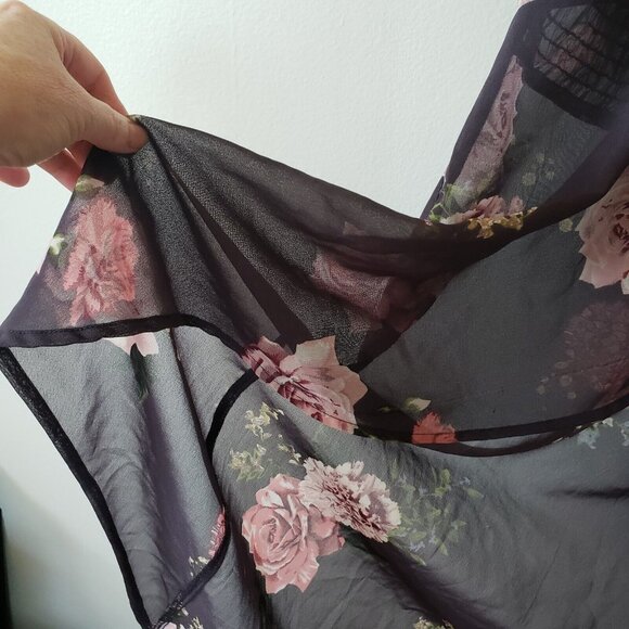 Live 4 Truth Duster Top Sheer Front Tie Floral Smocking Flowy Cover Up 2X Plus - Picture 6 of 10